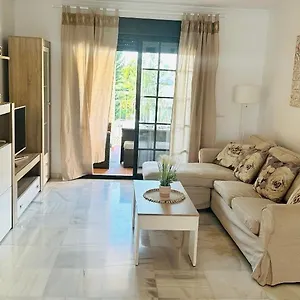 https://lolos-house.es-andalucia.com